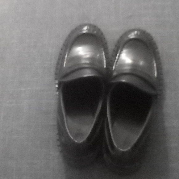 Black block heels h&m shoes perfect for the office or to an event - Picture 2 of 6